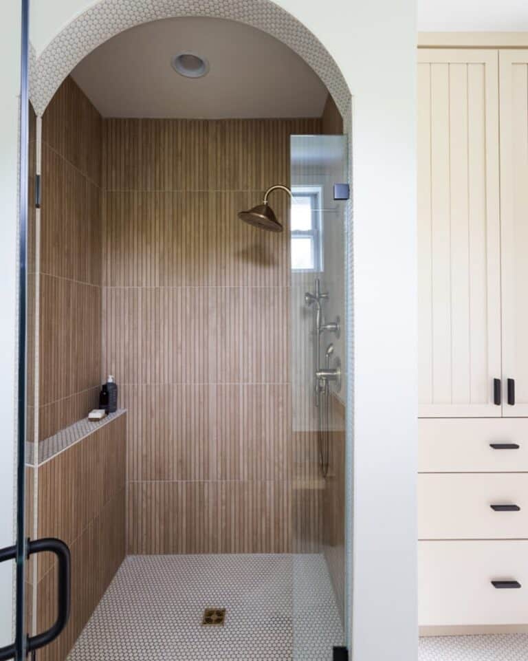 Mape Wood Vertical Tile Shower