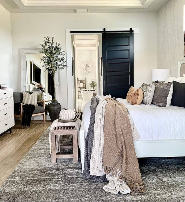 Neutral Bedding in Sliding Door Bedroom