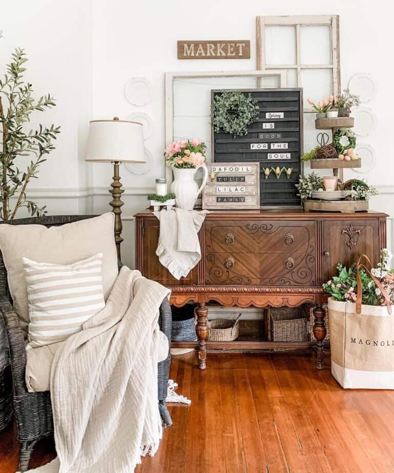Traditional Wood Farmhouse Sideboard with Letterboards