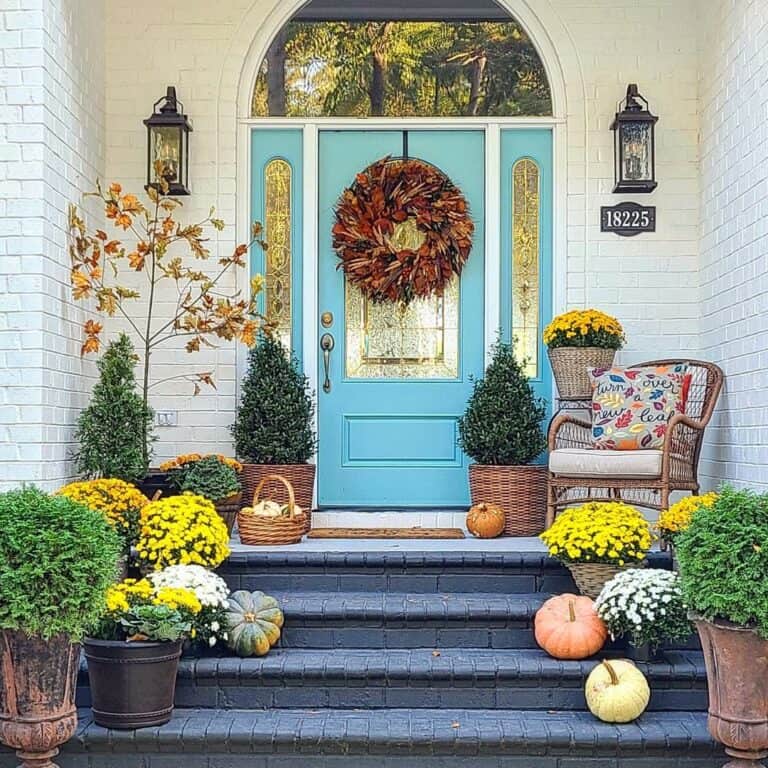 Welcoming Porch Showcases the Nature of Fall