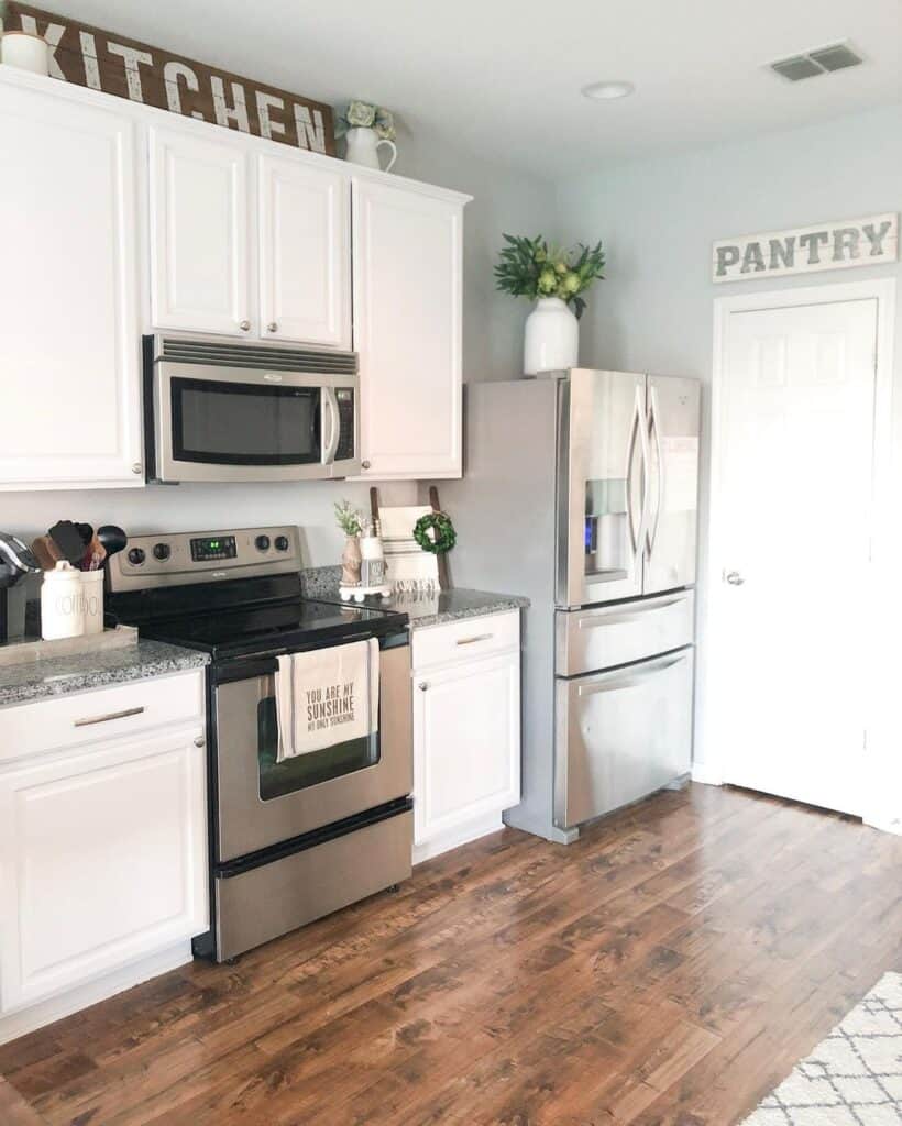 White Vase in Cozy Farmhouse Kitchen - Soul & Lane