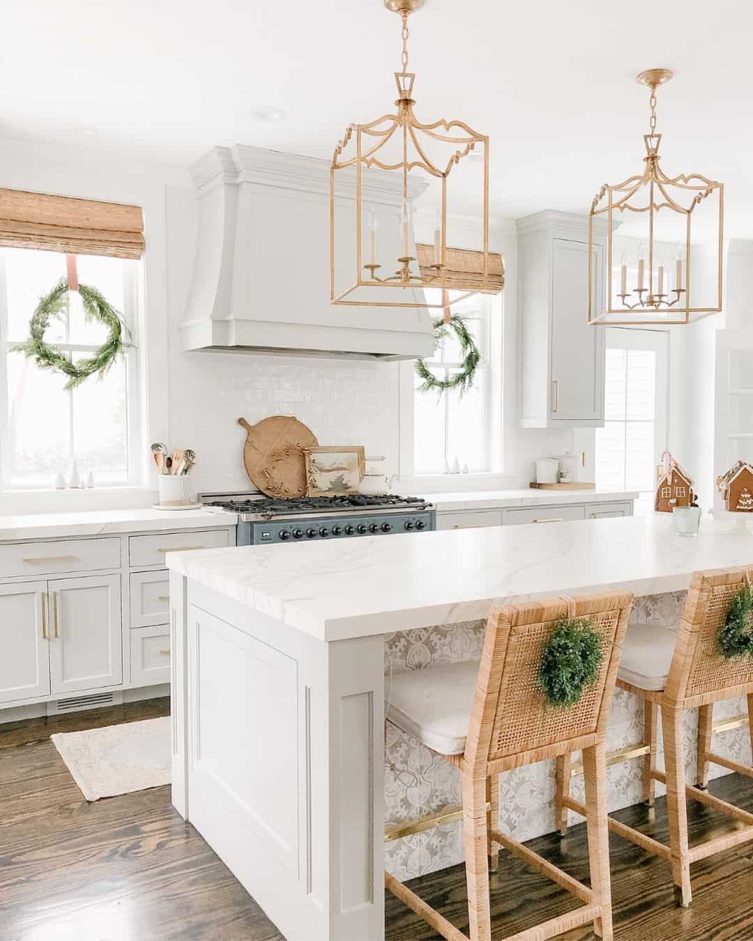 White and Light Gold Kitchen Utensils Set with Holder