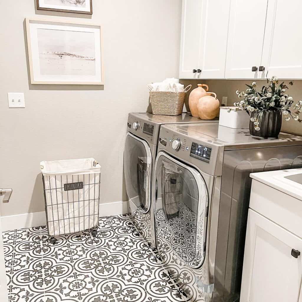 White and Gray Mosaic Tile Flooring