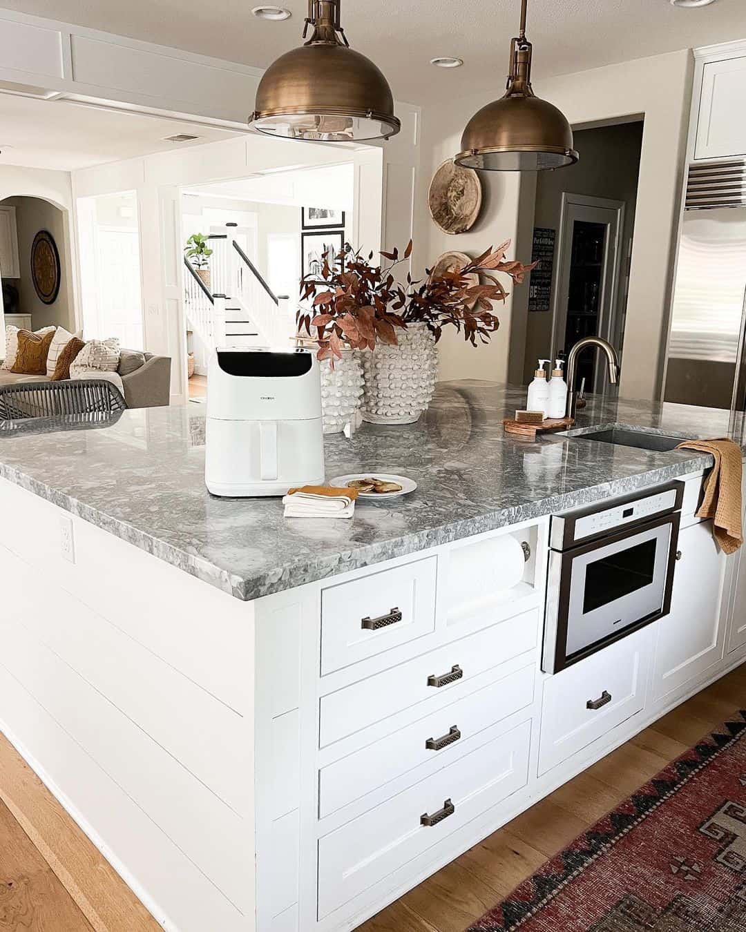 15 Microwave Built In Island Kitchens for Peak Efficiency