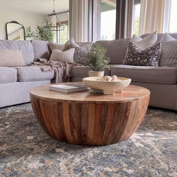 24 Wood Drum Coffee Table Setups to Anchor Your Space