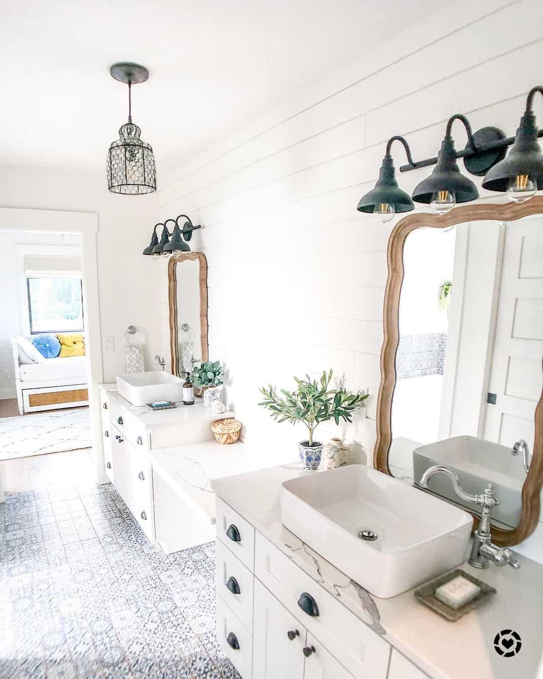 22 Bathroom Pendant Lighting Ideas That Dazzle