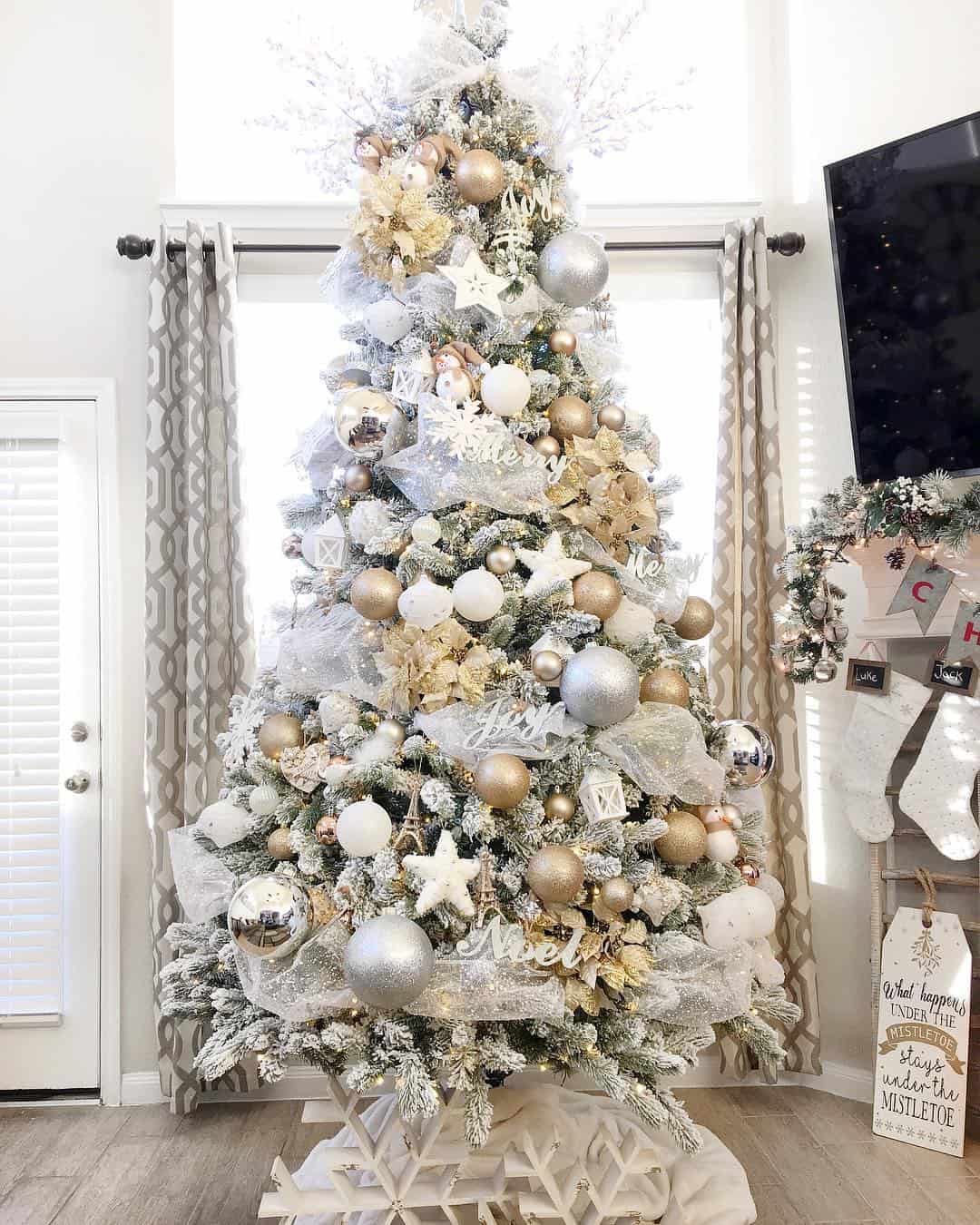 Beautiful Silver and Gold Christmas Tree Decorations with a White Tree ...