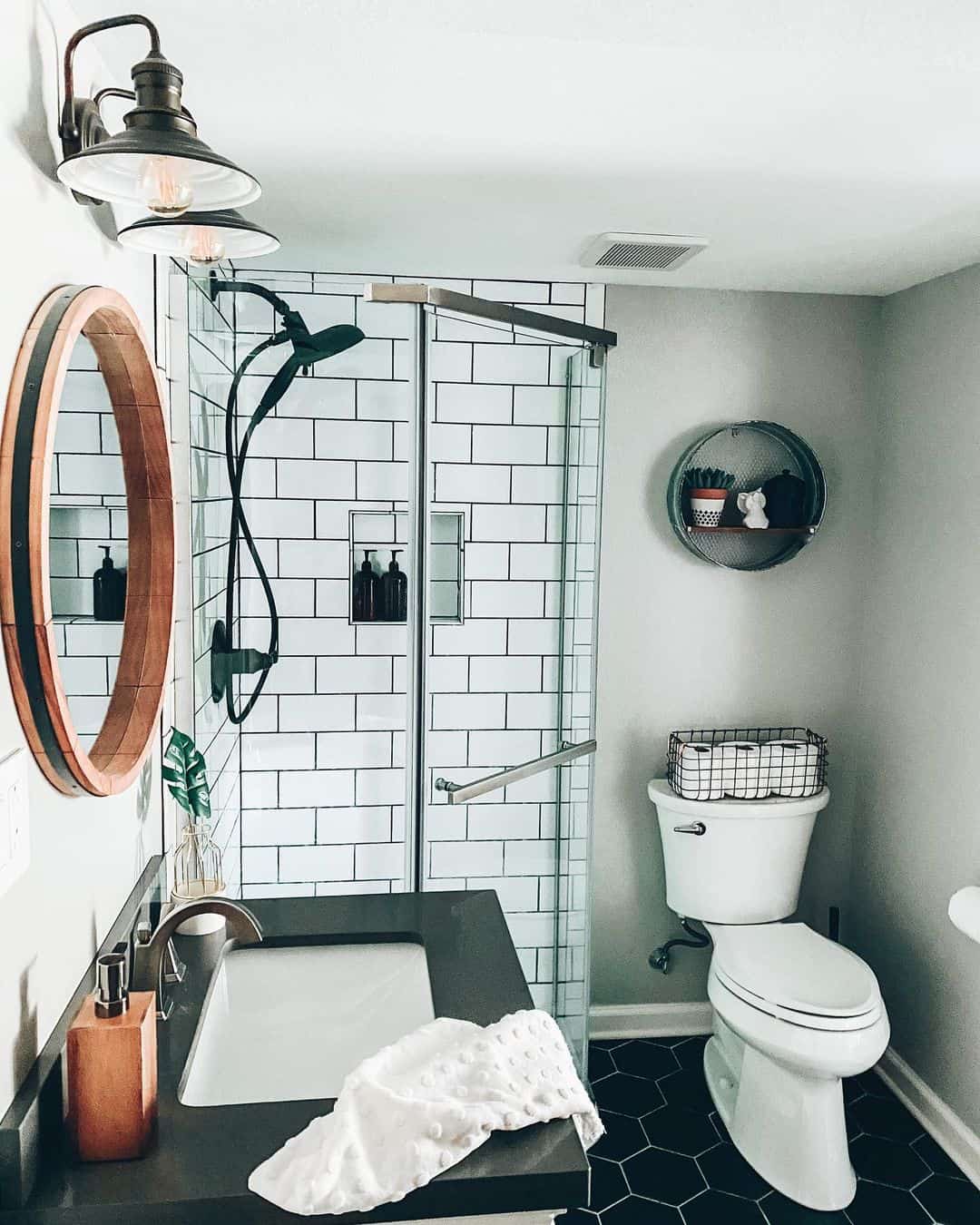 Bathroom Accessories For Black Countertop