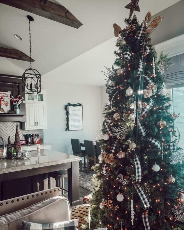 Black and White Christmas Tree Decorations