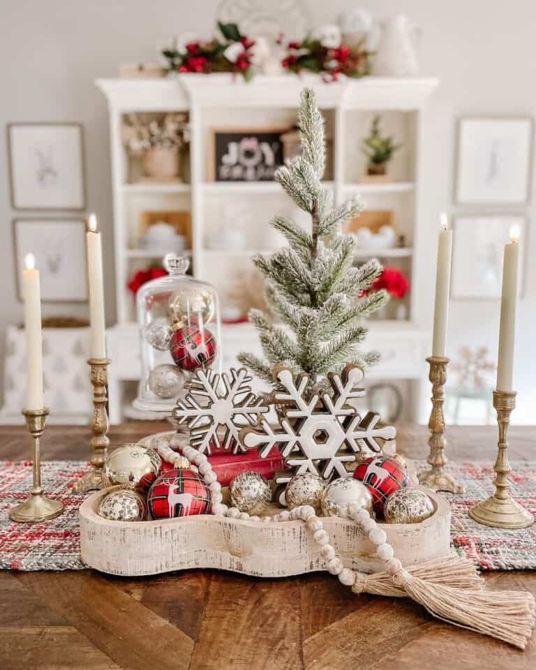 Centerpiece with Wood Christmas Decorations