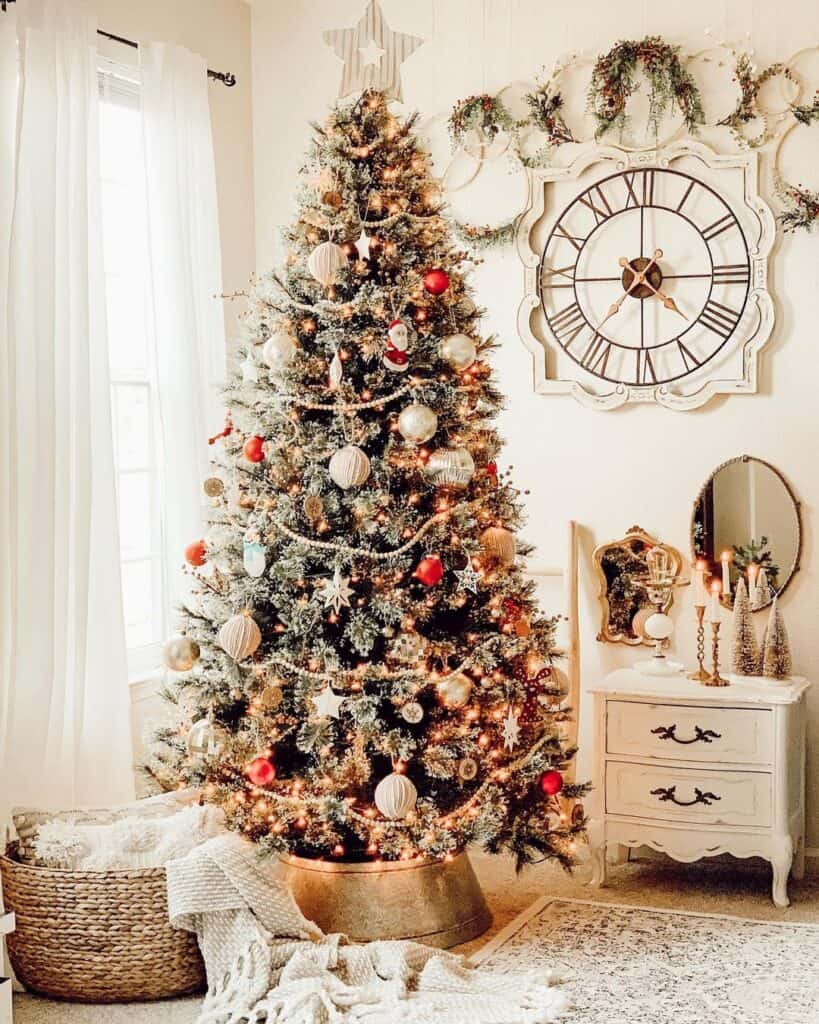 Farmhouse Living Room with Christmas Décor