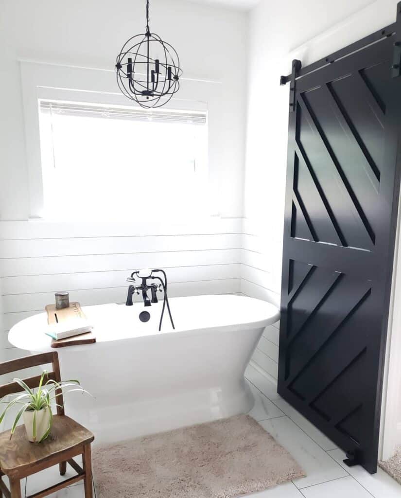 Farmhouse Shiplap Bathroom Retreat