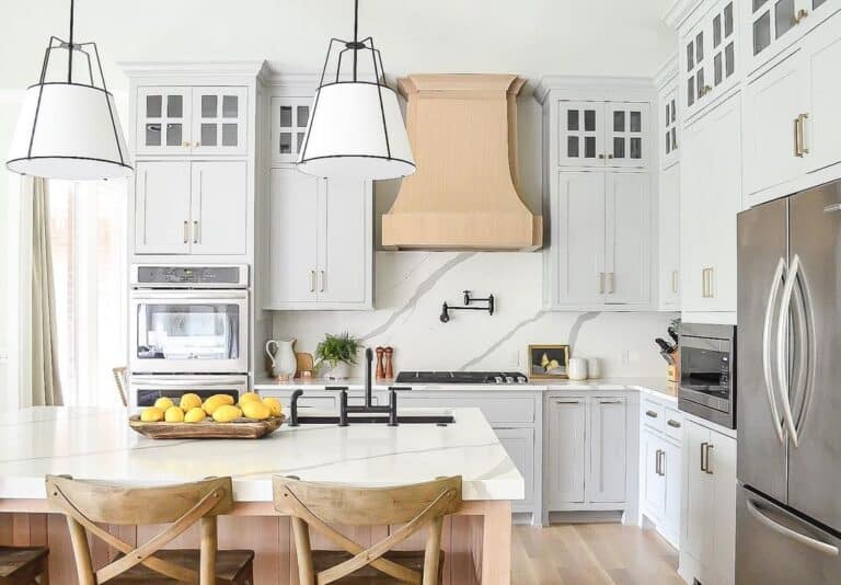 Farmhouse and Lemon Décor for White Kitchen