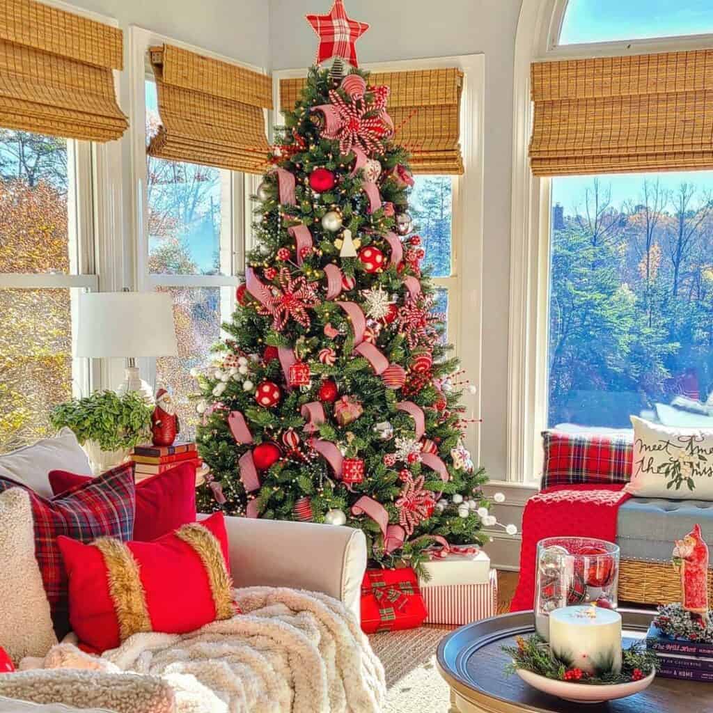 Festive Pink Christmas Decorations Ideas - Soul & Lane