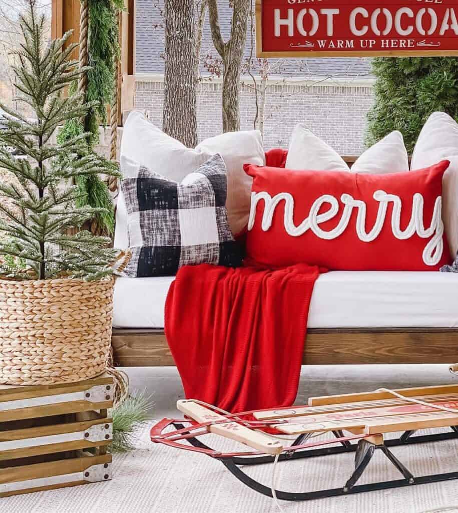 27 Striking Black and White Throw Pillows That Pop