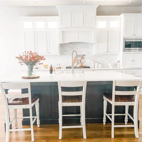 28 White Bar Stools with Backs for Inviting Kitchen Seating