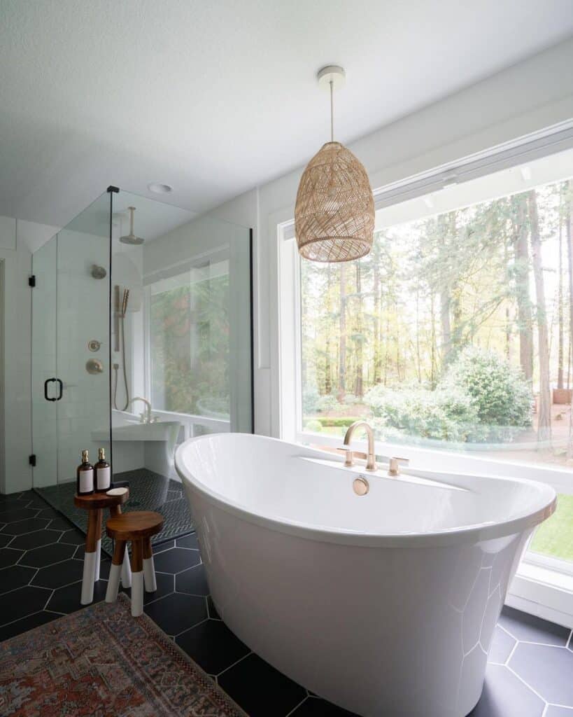 Modern Bathroom Pendant Lighting Over Bathtub