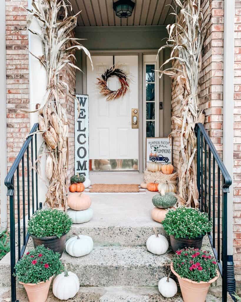 Off-White Front Door Autumn Decor