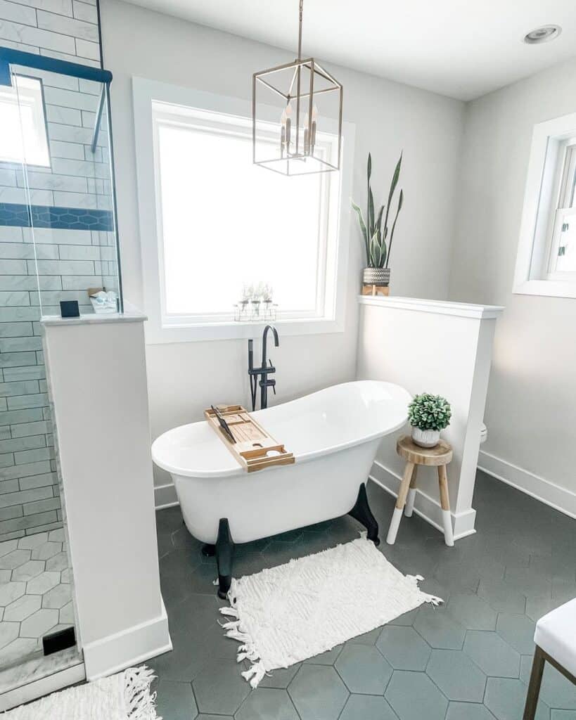 22 Bathroom Pendant Lighting Ideas That Dazzle