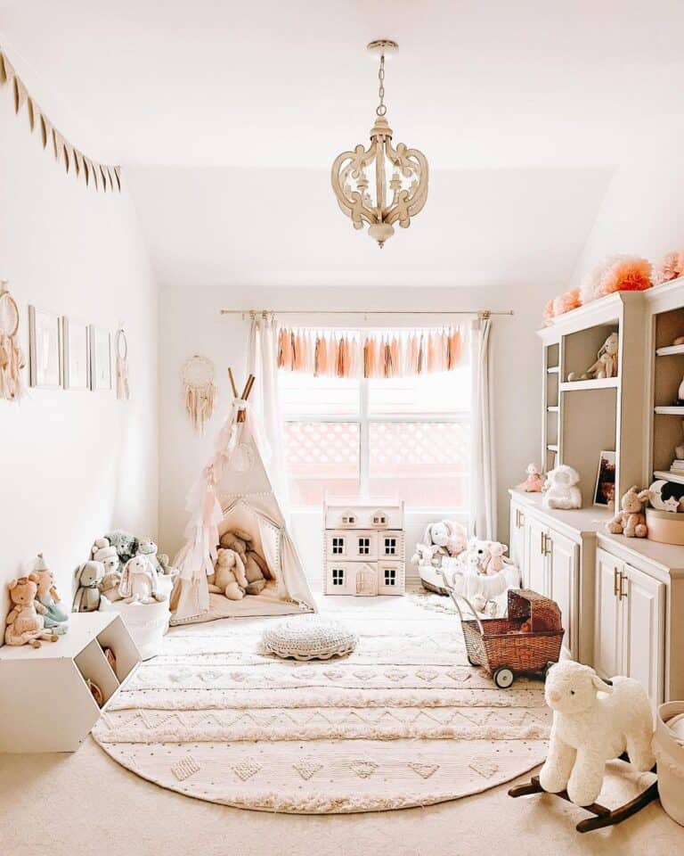 Rounded Textured Rug and White Tipi