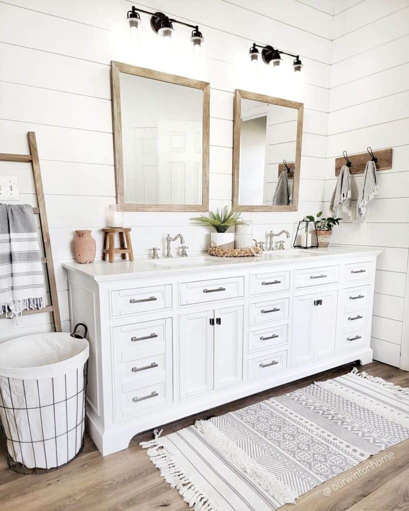 Simple Neutral Farmhouse Bathroom