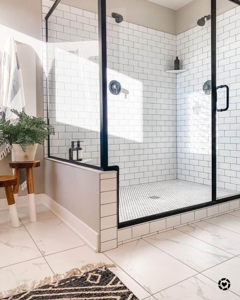18 Stunning Black Shower Door Ideas for a Modern Look