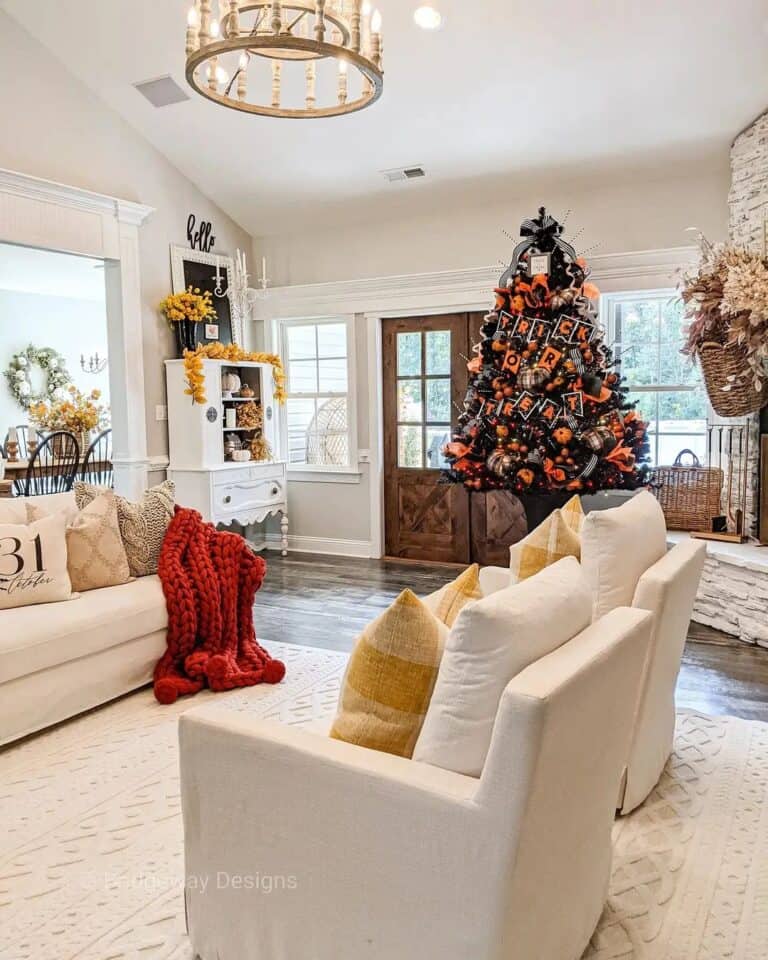 White Furniture in Fall Themed Living Room