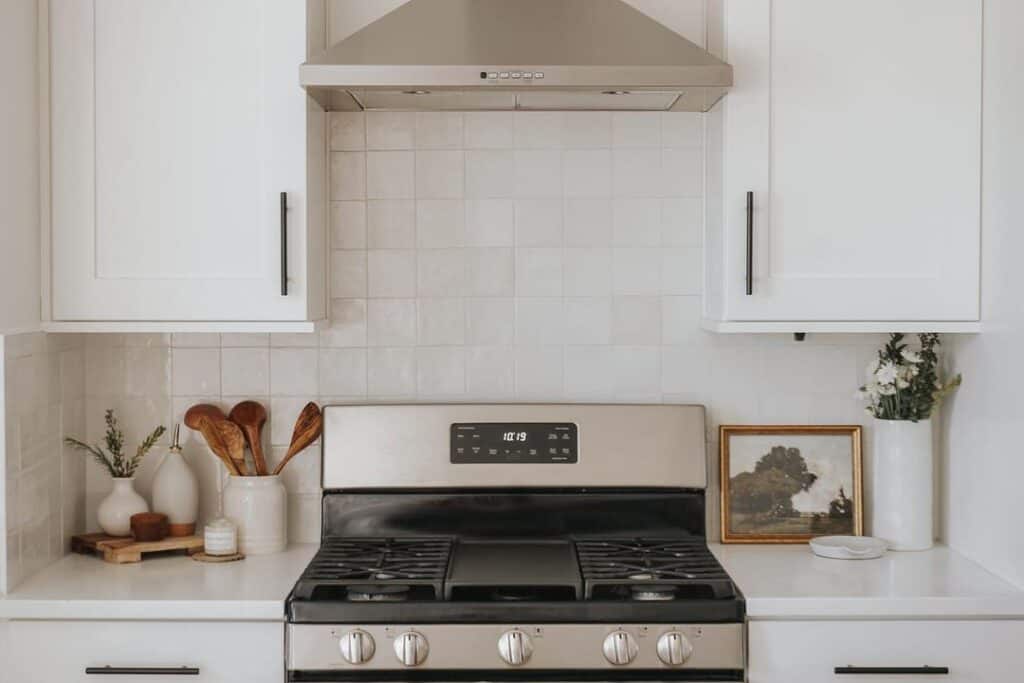 White Kitchen with White Glazed Square Backsplash Tile