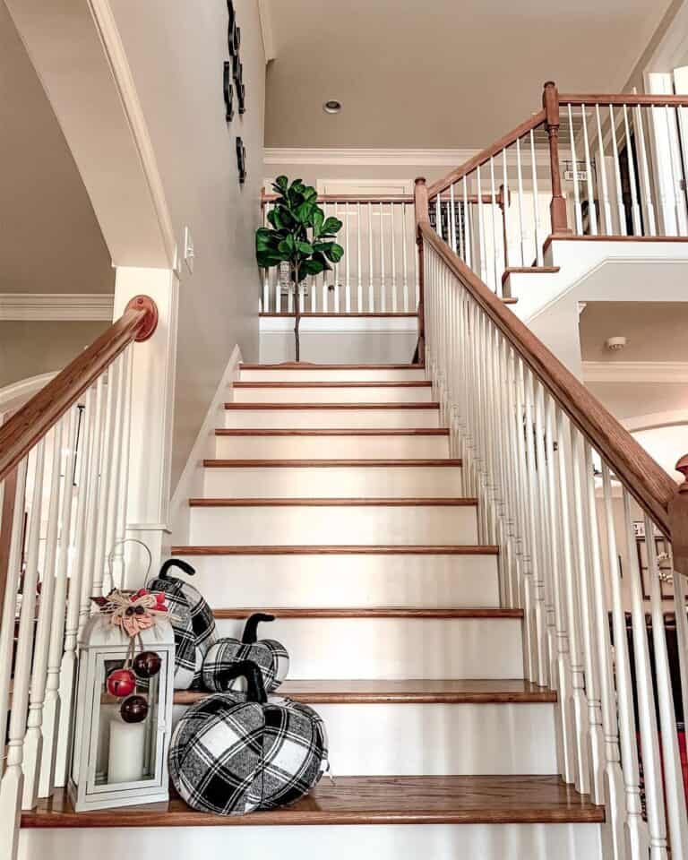 Best way to join skirting to staircase - advice | DIYnot Forums