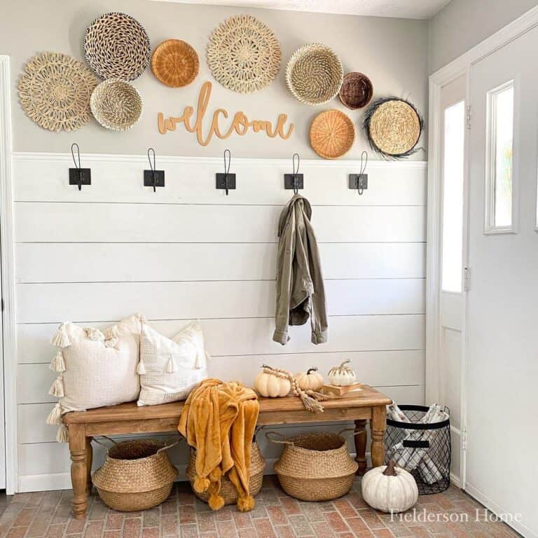 Wooden Entryway Bench With Storage Baskets