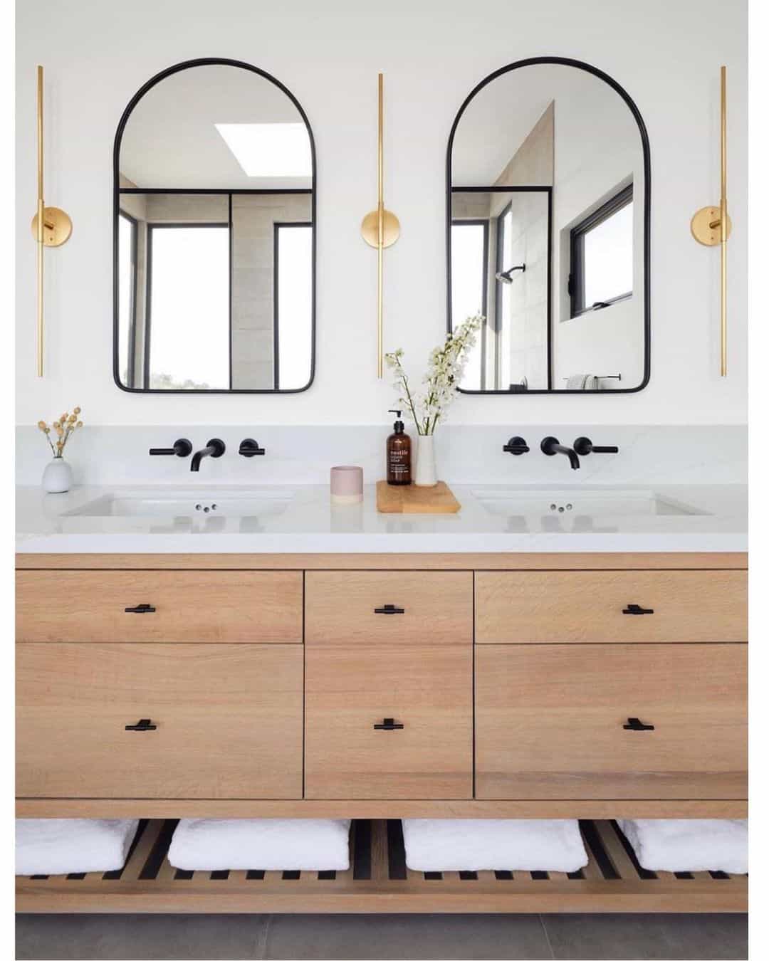 Wall Mirror Above Vanity at Laura Phillips blog