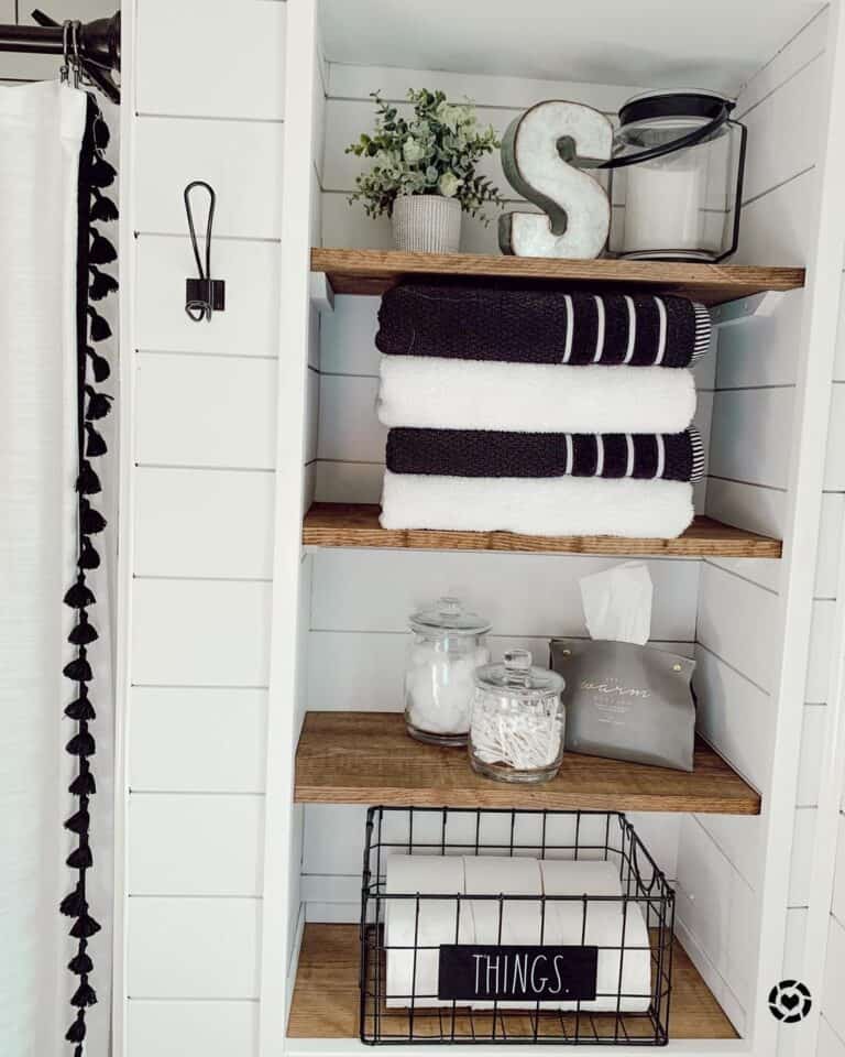 Bathroom Towel Shelves Tucked in Corner