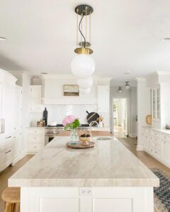 Beige Countertop Hosts Kitchen Island Centerpiece Ideas