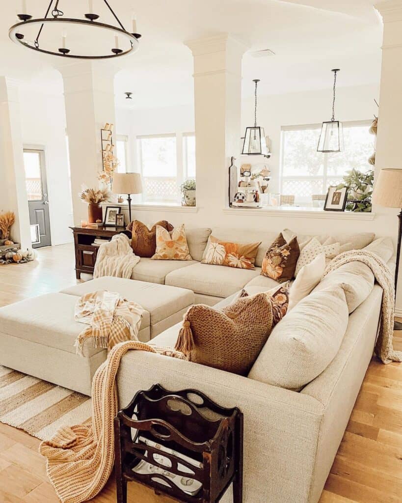 34 Ways to Create a Comfortable Space with a Farmhouse Sofa