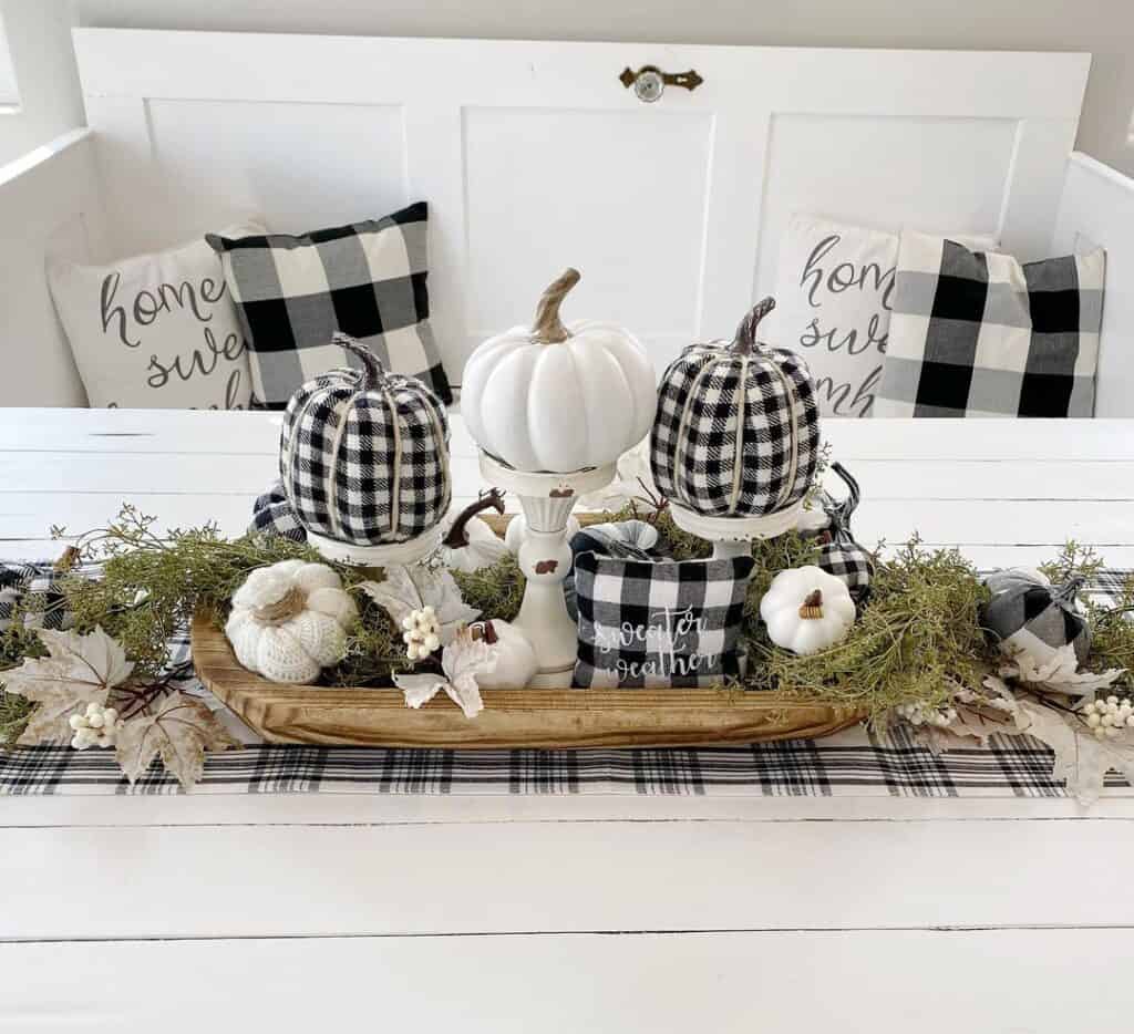 Black and White Centerpieces with Fall Foliage