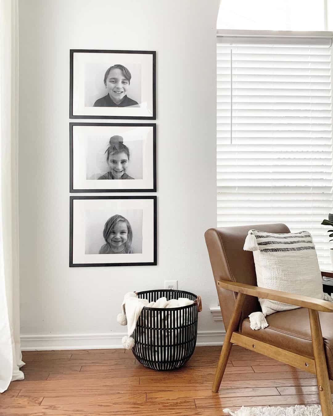 35 Ways to Create a Mesmerizing Black and White Gallery Wall — free download
