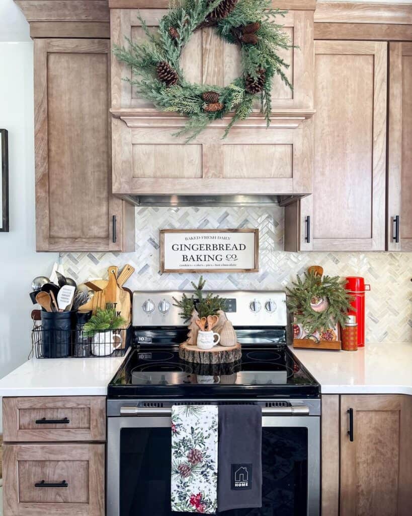Christmas Theme in Wooden Kitchen