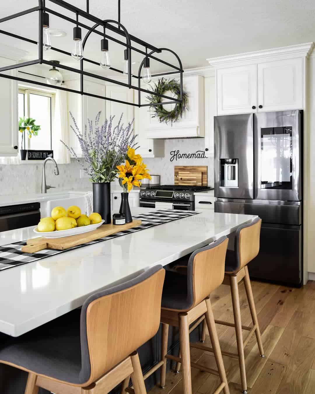Colorful Centerpiece Kitchen Island D cor Ideas Soul Lane colorful-centerpiece-kitchen-island-d-cor-ideas-soul-lane