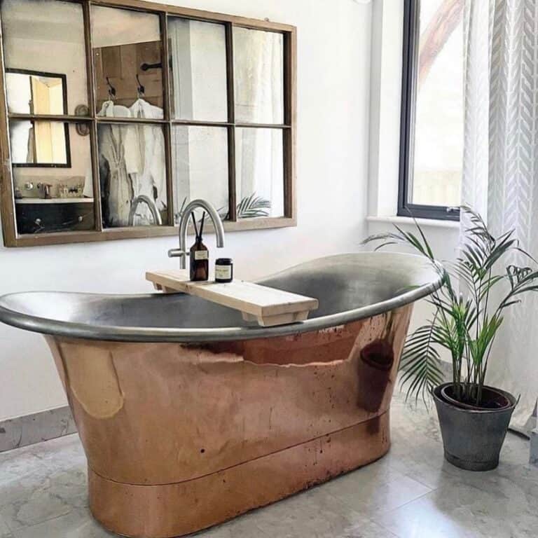 Cooper Tub with Mirrored Panel Wall Décor