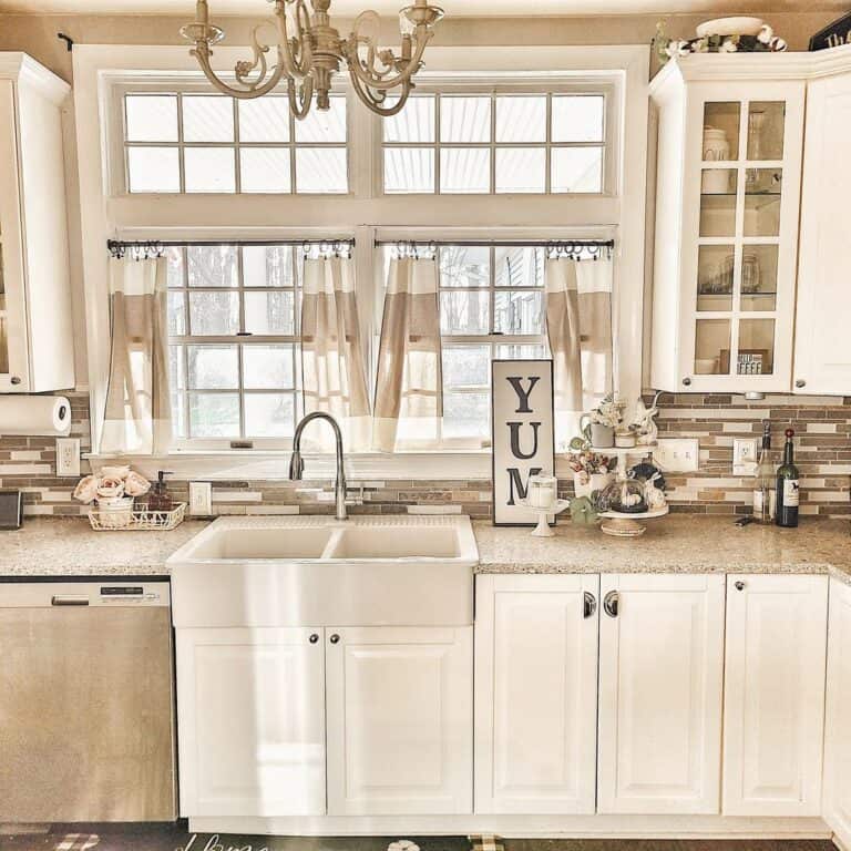 Farmhouse Kitchen Curtains and Décor Ideas - Soul & Lane