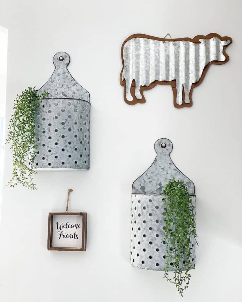 Farmhouse Wall Ideas with Galvanized Metal