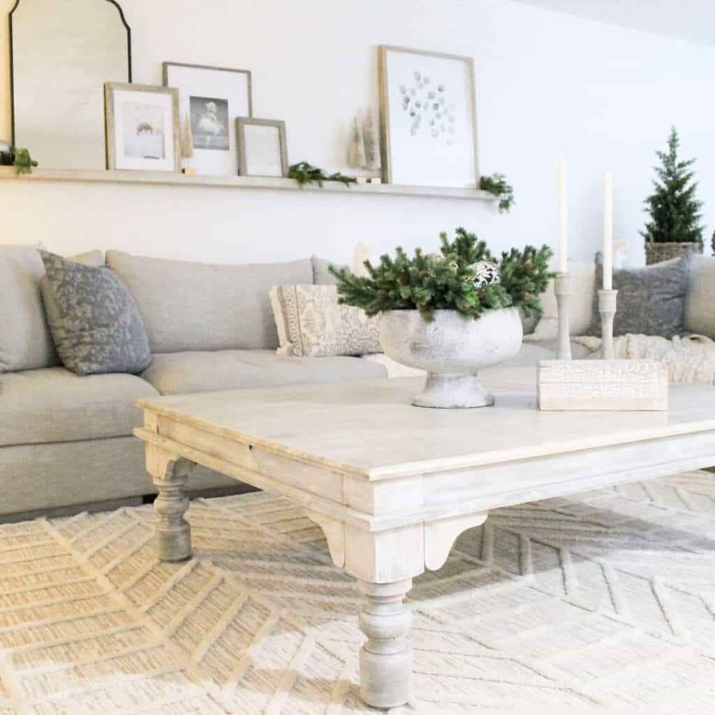 Floating Shelf Décor in Living Room