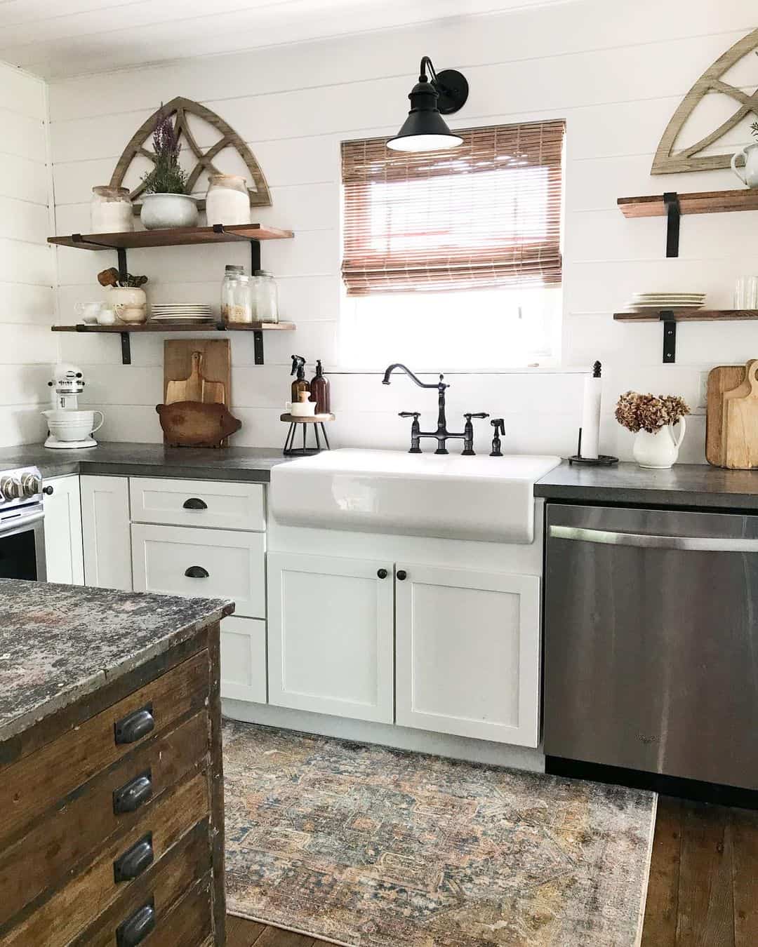 24 Bamboo Roman Shades to Block Out the Sun