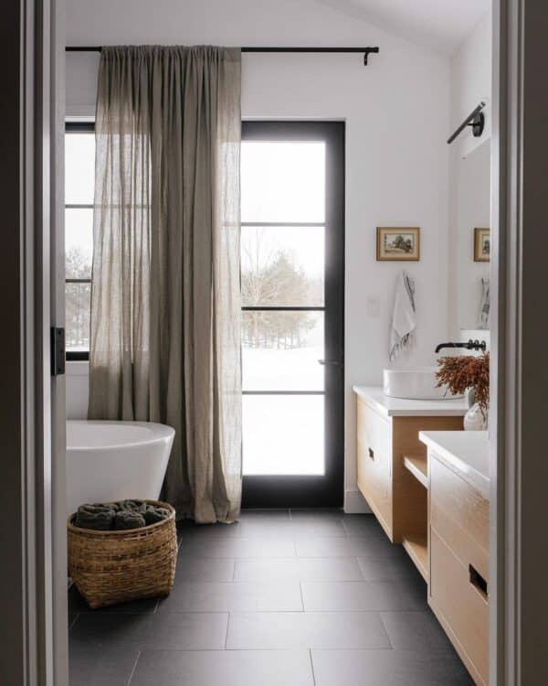 20 Bathroom Window Curtains to Spice Up Your Space