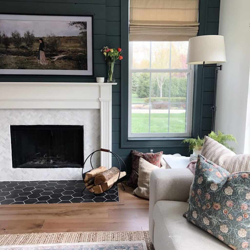 Living Room with Black Shiplap Wall and Neutral Decor