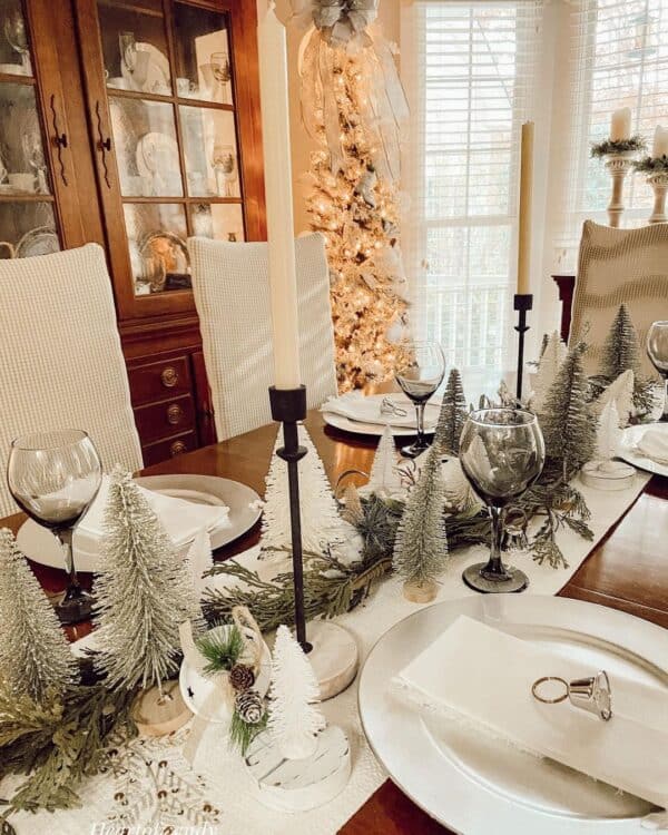 35 Christmas Dining Table Decor Ideas for Festive Cheer at Home