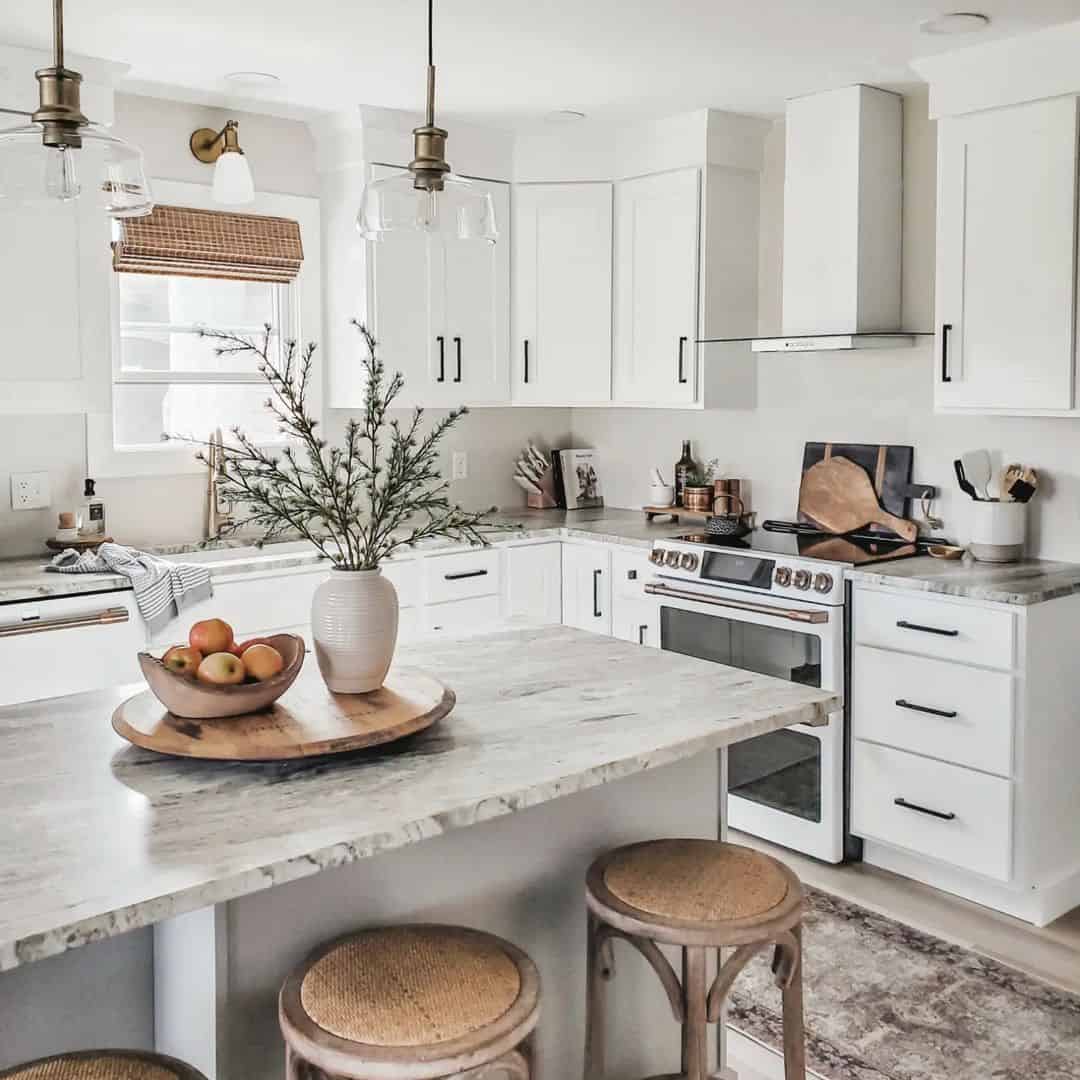 35 Impressive Centerpiece Kitchen Island Décor Ideas