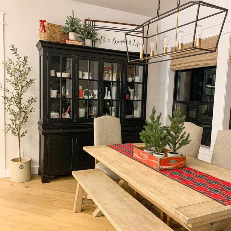 Natural Holiday Farmhouse Dining Room