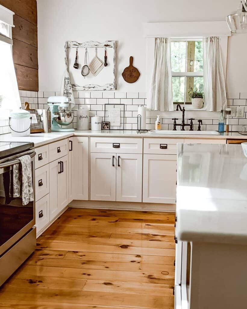 Pine Flooring and Shaker Cabinets