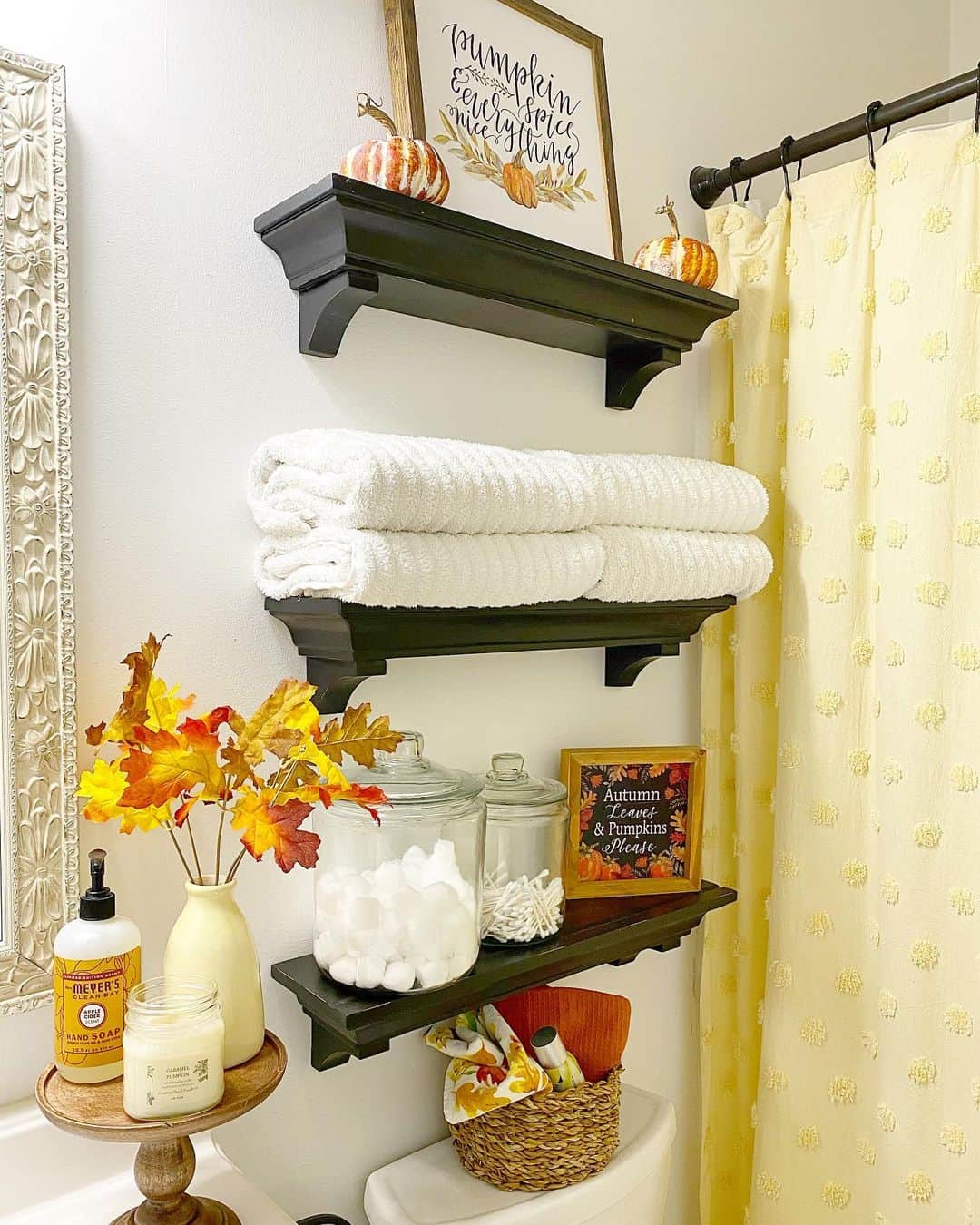 26 Fall Bathroom Decor Ideas to Usher In Cute Days